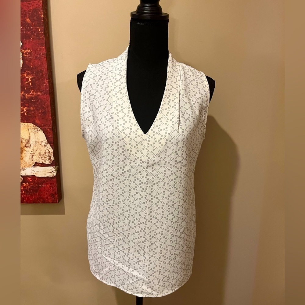 Ann Taylor V-Neck Tank, white with small grey squares, size Small